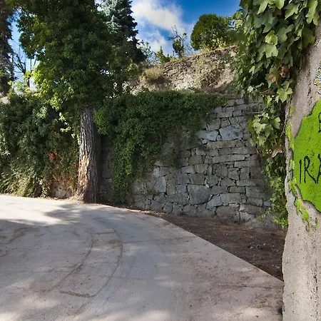 Bed & Breakfast Iradas